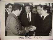 埃及总统穆巴拉克签名照片（另驻埃及、叙利亚、伊拉克等国文化参赞王贵发有关埃及手稿一部，多图片照片）