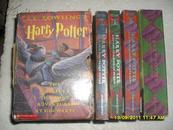 Harry Potter哈利·波特1-4（英文原版4册盒装1册有水渍前13页末几页多笔迹圈点2册封底破损重详描述）19448