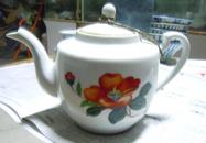 民国时期的景德镇出的粉彩大茶壶  包老 完整