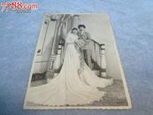 八十年代新郎新娘黑白泛银老照片-老婚纱照结婚照-早期婚纱摄影老照片