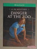 英文原版 Danger at the Zoo:A Kit Mystery by Kathleen Ernst