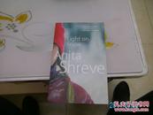 LIGHT ON  SNOW  ANITA  SHREVE：雪安妮塔Shreve的光（英文书）