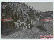 清代德国海军士兵在山东青岛崂山合影老照片。14.1X10.1厘米