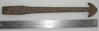 明清近代铁兵  铁箭头（高30.5cm宽4.8cm厚1.4cm）