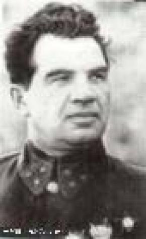 骁勇善战—崔可夫