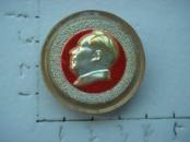 1-5533.有机玻璃章--毛主席万岁，规格38mm.95品，