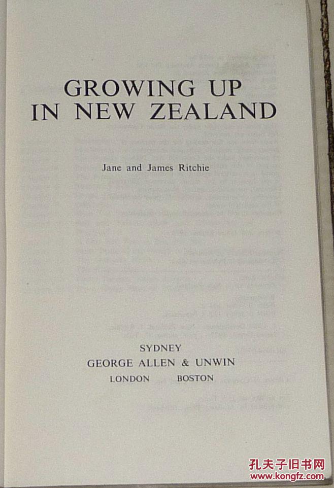 [GROWING  UP  IN  NEW  ZEALAND ]英文原版  成长的新西兰