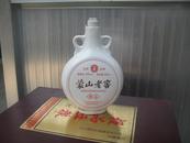 老酒瓶 蒙山老窖精品白瓷老酒坛 39%vol 500ml  造型奇特 看图