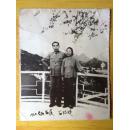1960年在---贵阳花溪公园---周总理夫妻俩合影