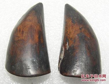 清代   黄杨木卦(单个长6.08cm宽3cm厚1.4cm)