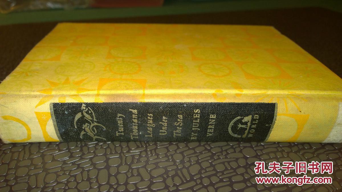 名著， 凡尔纳作品1967年纽约出版《 海底两万里》 插图版，精装 24开