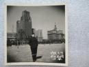 1955年上海人民公园老照片1张6*5.7cm(实物拍照，品相如图)