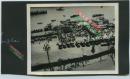 民国1930年代淞沪事变时期拍摄上海繁忙的外滩客运码头， 日军进攻时的上海国际租界老城街道，共计两张老照片