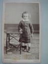 CDV老照片，约1860至1900年德国费森Ludw Schradler 照相馆 女孩肖像，尺寸10x6cm，好品，CDV056