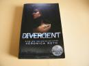 英文原版The Divergent Official Illustrated Movie Companion。..