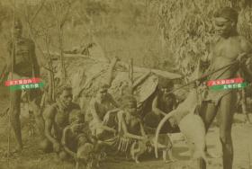清末民国时期立体照片----清代澳大利亚昆士兰的澳洲土著原住民打猎蛋白立体照片