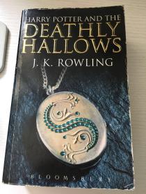 HARRY POTTER AND THE DEATHLY HALLOWS 哈利波特与死亡圣器 英文原版