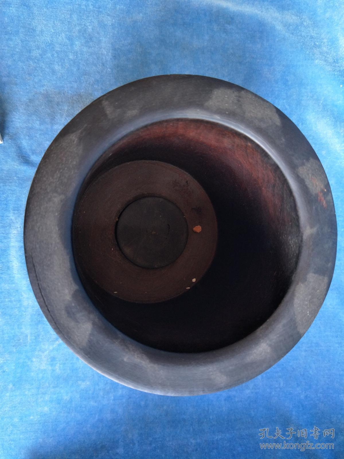 早期小叶紫檀【 笔筒】 纹路清晰可见,一眼开门,识者珍之 拍品编号