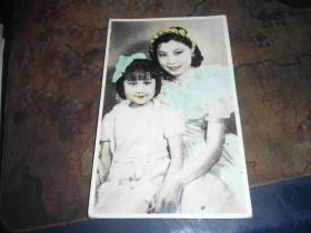 早期中国电影女演员和小孩  民国原版照片  13·5x8·8cm  背面明信片形式
