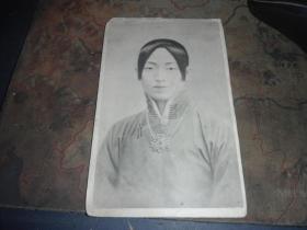 早期中国电影女演员  民国原版照片  14x9cm   背面明信片形式  彩色