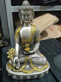 铜器工艺品白铜鎏金释迦牟尼摆件