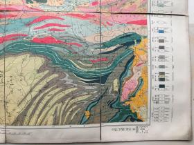 难得一见西安地质图：《东亚地质图----西安》，用各种不同颜色表示各地地质年代及地质组成成分。 对于了解和研究当地地质构造有重要参考价值！昭和十四年（1929年）东京地学协会发行，比例尺1：2000000！为了便于折叠、易于观览，本地图由八部分用组成，中间用纱布粘固而成。