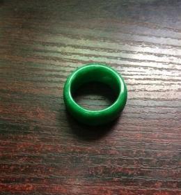 干青翡翠戒指 玉指环一枚