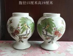 手绘花鸟灯笼罐“杏林春燕”一对8525