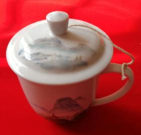 六七十年代全品手绘五彩山水人物图茶杯包老稀少景德镇底款