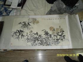 装裱国画----竹菊图    题款印章自辩   画芯长99  宽53  厘米   全长148 宽65  厘米