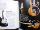 英文原版       The Guitar & Amp Sourcebook         吉他资料史册