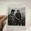 1982年新华社老照片：农业战线上的共产党员 2 背面有说明 地点：安徽省当涂县石桥公社