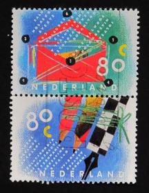 荷兰邮票----全国通信日邮票等(双连信销票)
