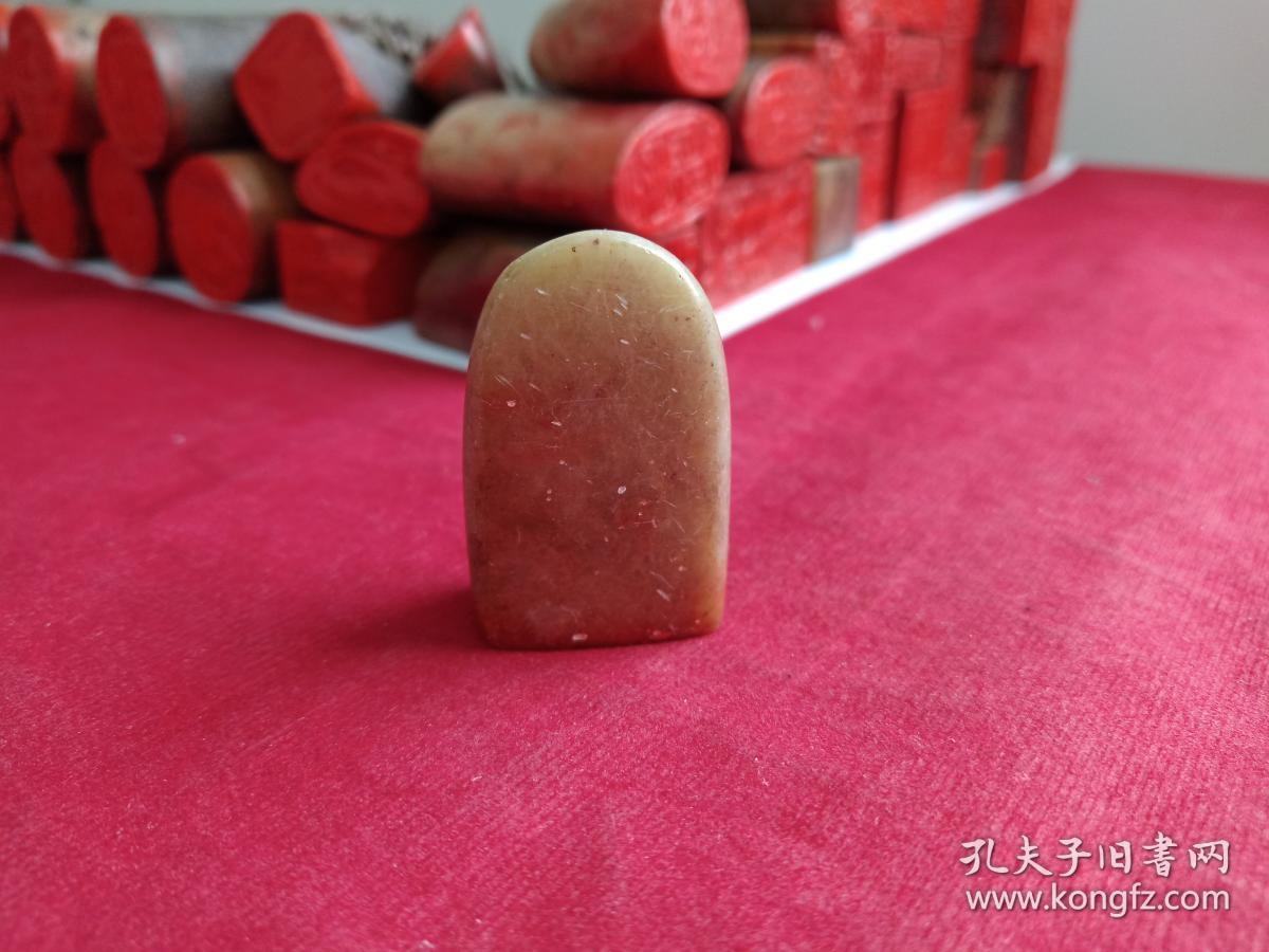 随形老寿山石生肖猪印章