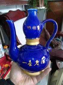 景德镇霁蓝釉描金葫芦型酒瓶
