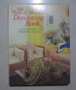 英国印刷 原版书 英文 硬皮精装 The Sew It Yourself Decorating Book 1977年出版 自己动手缝制家中各种布制品装饰物的书 英式风格 具体品相见描述 二手书籍卖出不退不换