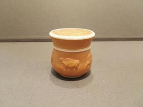 沈志均款五牛图押花葫芦香盒