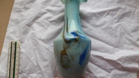 (顺丰包邮)民国早期料器花瓶一只，瓶身至今还留有原来的部分贴签(签似金属质地，如图)。家中旧物永远保真。