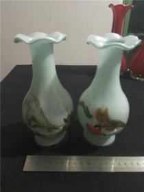 上世纪70-80年代玻璃制老式花瓶精美好品民俗老物品。2