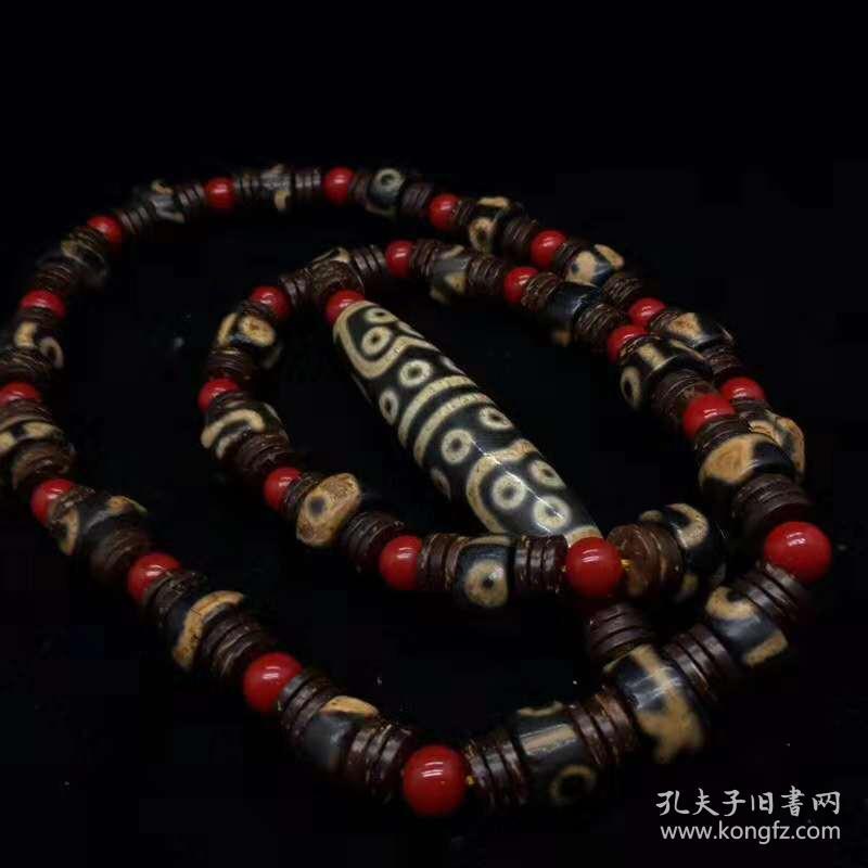 西藏老矿千年老天珠项链毛衣链
尺寸：天珠71/16mm项链总长46厘米左右