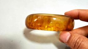 清代天然琥珀手镯