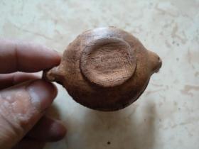 手工精雕木刻微型茶壶一把（实心的）