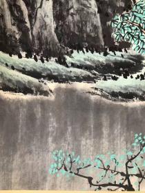 白雪石 四尺立轴  风景（漓江翠色）
尺寸：210×87厘米
编号：XH739510