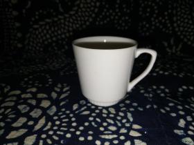 民国白瓷小咖啡杯一只（口径和高均为5.5厘米，底三厘米，完美品相）——细路瓷
