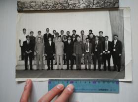 1970年8月12日毛主席会见也门代表团 新华社记者摄