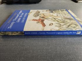 《Twenty Thousand Leagues Under the Sea》海底两万里 英文版