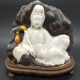 白芙蓉石坐观音摆件