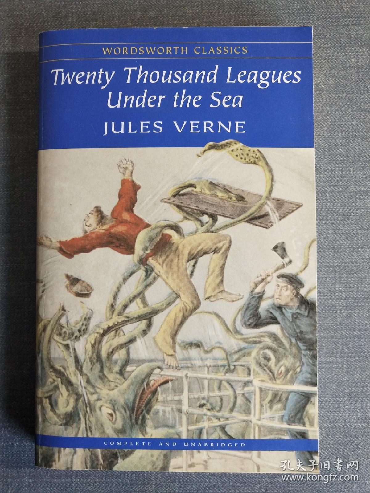 《Twenty Thousand Leagues Under the Sea》海底两万里 英文版