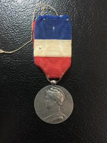 早期法国1905年纯银奖章 勋章 劳工部奖章 带绶带 玛莉安娜奖章