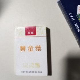 黄金叶扑克。未开封